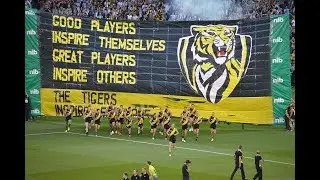 2018 AFL Round 1 Richmond FC Running Through Banner