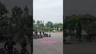 Menerbangkan Drone#komando #kostrad #rajawali #pratugas