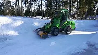 Hydraulic driven mulcher head MeriCrusher MC4-140 in ice removal
