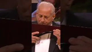 'The Master of the Pan Flute' Gheorghe Zamfir playing 'The Lonely Shepherd' #andrerieu #killbill