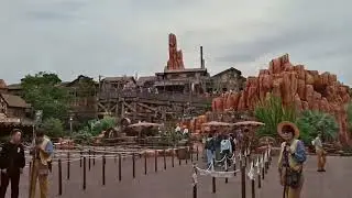 Westernland Big Thunder Mountain Railroad Rollercoaster, Tokyo Disneylands Runaway train Ride Japan