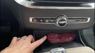 Dust cleaning gel in action