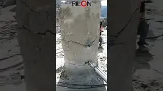 Real shot! Handheld artifact crushing granite #quarry #drill #excavator #rilon #rilon #rocksplitter