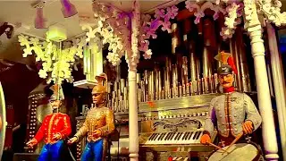 House on the Rock. Antique automatic music mashine,Christmas window shopping , glass ,civil war guns