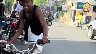 ENTIERRO PAP&Aacute; RETRO 