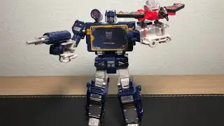 Transformers WFC Netflix Soundwave Review