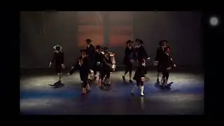  Coreografía : MI SHATA ET KOL HAIYAIN 