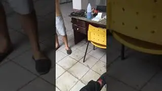 Levei um tiro na perna