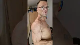 Скручивания на бицепс #короткийролик #бицепс #мотивация