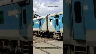 12042 new jalpaiguri to sealdah shatabdi exp 128 blast speed.😱😱😱#shorts #shortsvideo #shortvideo