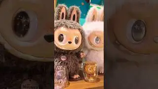 labubu in Shanghai's Popmart❤️❤️#labubu #labubuviral #popmart #shanghai #cute #toys #toy #fun #泡泡瑪特