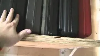Garage Workbench : Shelves