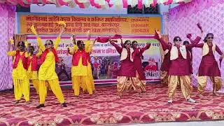 Class 9th Marathi Students Panjabi Bhangda Dance Performance 