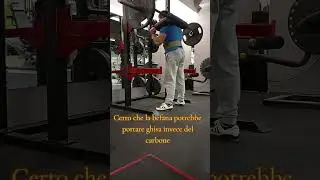 befana impegnati di pi&ugrave; #gym #motivation #ytshorts #humor #yt #perte #viral #goodvibes #squat