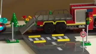 New Lego city road plates with traffic lights and glow