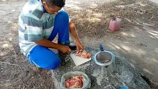 GILBERTO PREPAROU O ALMOÇO COSTELA DE BOI COZIDA