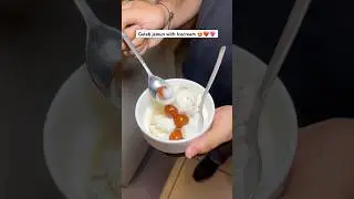Gulab jamun with icecream 😍❤️💖#gulabjamun #icecream #vanilla #youtubeshorts #viralshorts #dessert