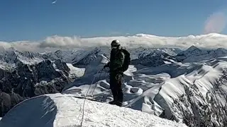 Climbing Vallunaraju 5,686m (18,655') in la Cordillera Blanca, Peru