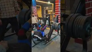 Leg press 🦵#shorts #ytshorts #motivation #fitness #bodybuilding #workout #legday #viralvideo