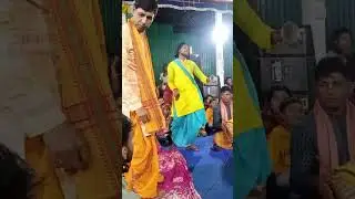 আসিয়া অদ্বৈত রায়, সম্মুখে দেখিতে পায় 