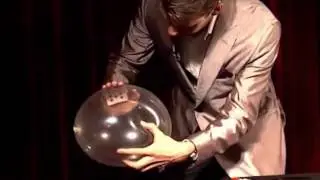 Book Christopher the Close-up Magician &ndash; Magic - London, UK