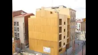 Edificio de seis plantas con panel contralaminado - CLT. Lleida. alterMATERIA. 2013