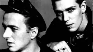 The Clash - Crooked Beat (kinda live)