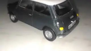 Austin Mini Special 1/43 Heller