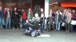 Flashmob TheSingers - Brindisi (Verdi) - Lewenborg Groningen