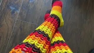 How to Crochet thigh high socks