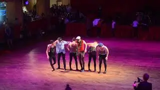 Půlnočko 8.G GymLit ples 2018