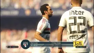 PRO EVOLUTION SOCCER 2019 LITE me and my dad im Barcelona he is Milan