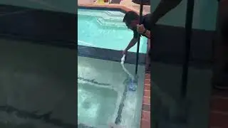 Using a pool vacuum hose to vacuum a spa attached&nbsp;to&nbsp;pool