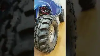 More of my Axial 10 2 crawler custom built .