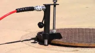 SafeLift - Hydraulic Manhole Lifter