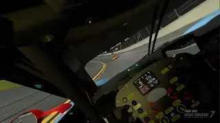 Last lap overtake! | Gran Turismo 7