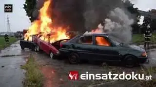FF. Natschbach - 3 PKW im Test Vollbrand in 40 Sekunden gel&ouml;scht!