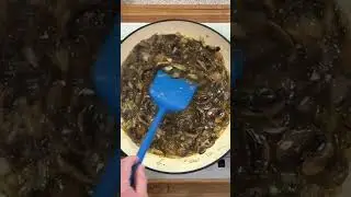 Это блюдо из курицы, приготовленное в одной кастрюле, просто восхитительно!