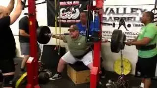 Westside Barbell Methods, Max Squat with 240lb chain