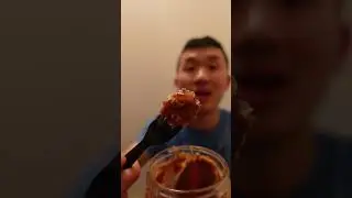 Trying Smucker's Goober Strawberry Peanut Butter
