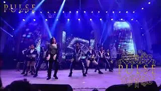 zareen Khan  dance performance