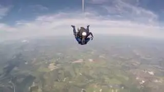 Ross Saunders Go Skydive Jump