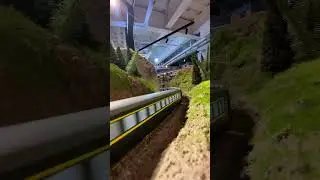 🚆🌿 High-Speed Model Train Through Miniature Mountains | Stunning Toy Train Journey 🚄✨