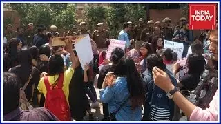 #PatriotWars : NSUI Stages Hunger Strike Outside Delhi University