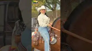 Bellas Amazonas en cabalgata COLOMBIA #caballos #cabalgatas #colombia