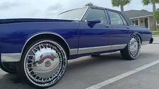 box chevy caprice blurple on 28's davins