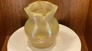 Otto Thamm for Fritz Heckert, circa 1902, form TH139 in citron Changeant.