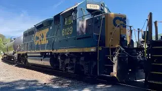 Solid Engineers, Transformer, GP40, And Empty Spine Train While Railfanning the CSX River Sub!