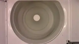 Frigidaire Horizon 2000 Washer - Final Spin Cycle With A Wobbling Noisy Sound