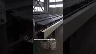 Round steel cutting machine
